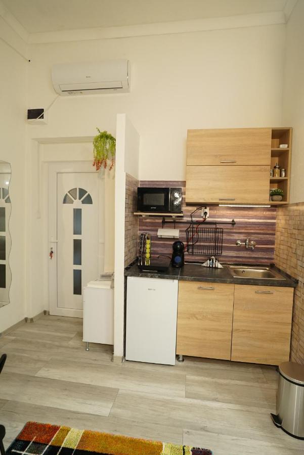 Suzan'S Apartment In The Heart Of Budapest Exterior photo